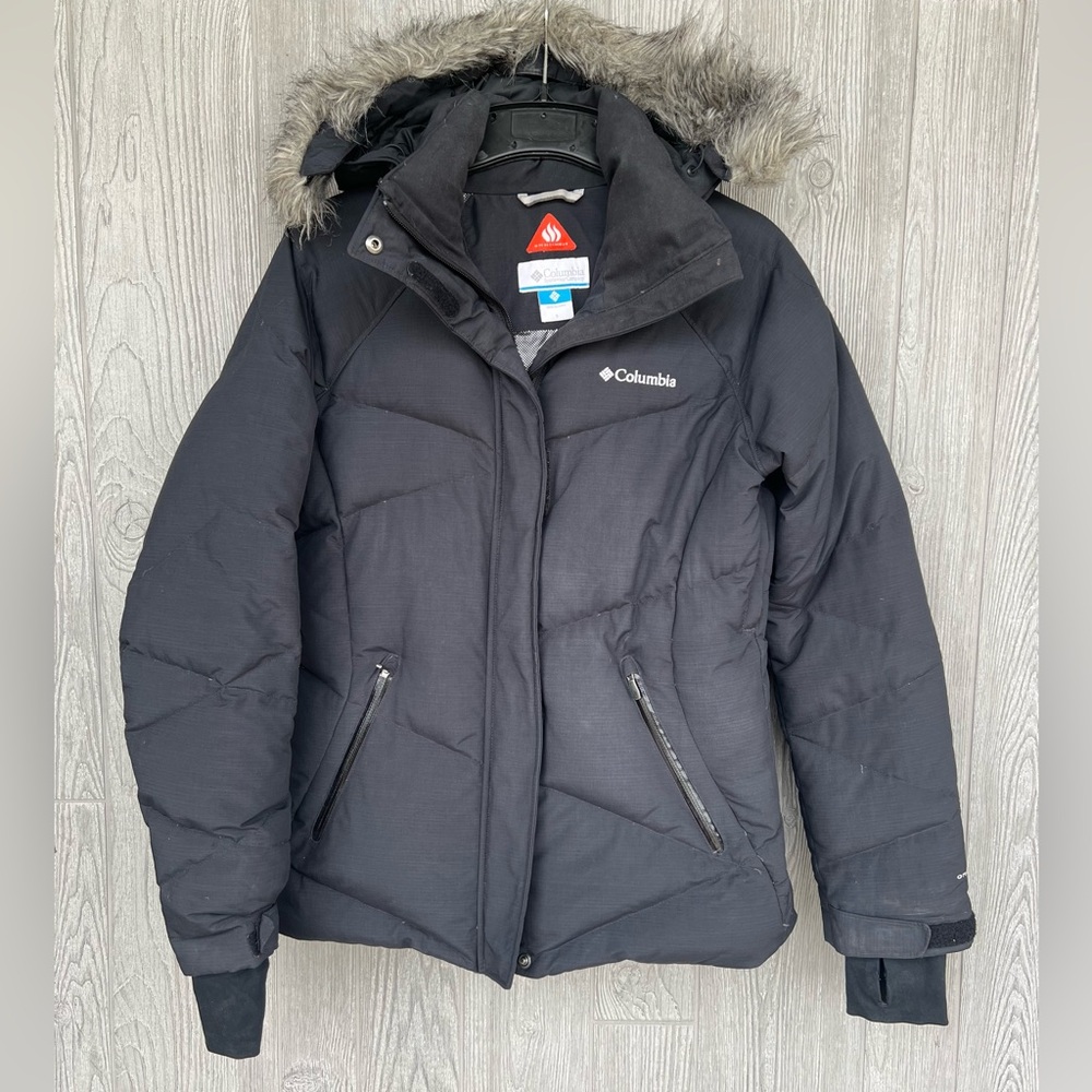 Columbia Omniheat Reflective Technology Snow Jacket with Fur Lined Hood Small